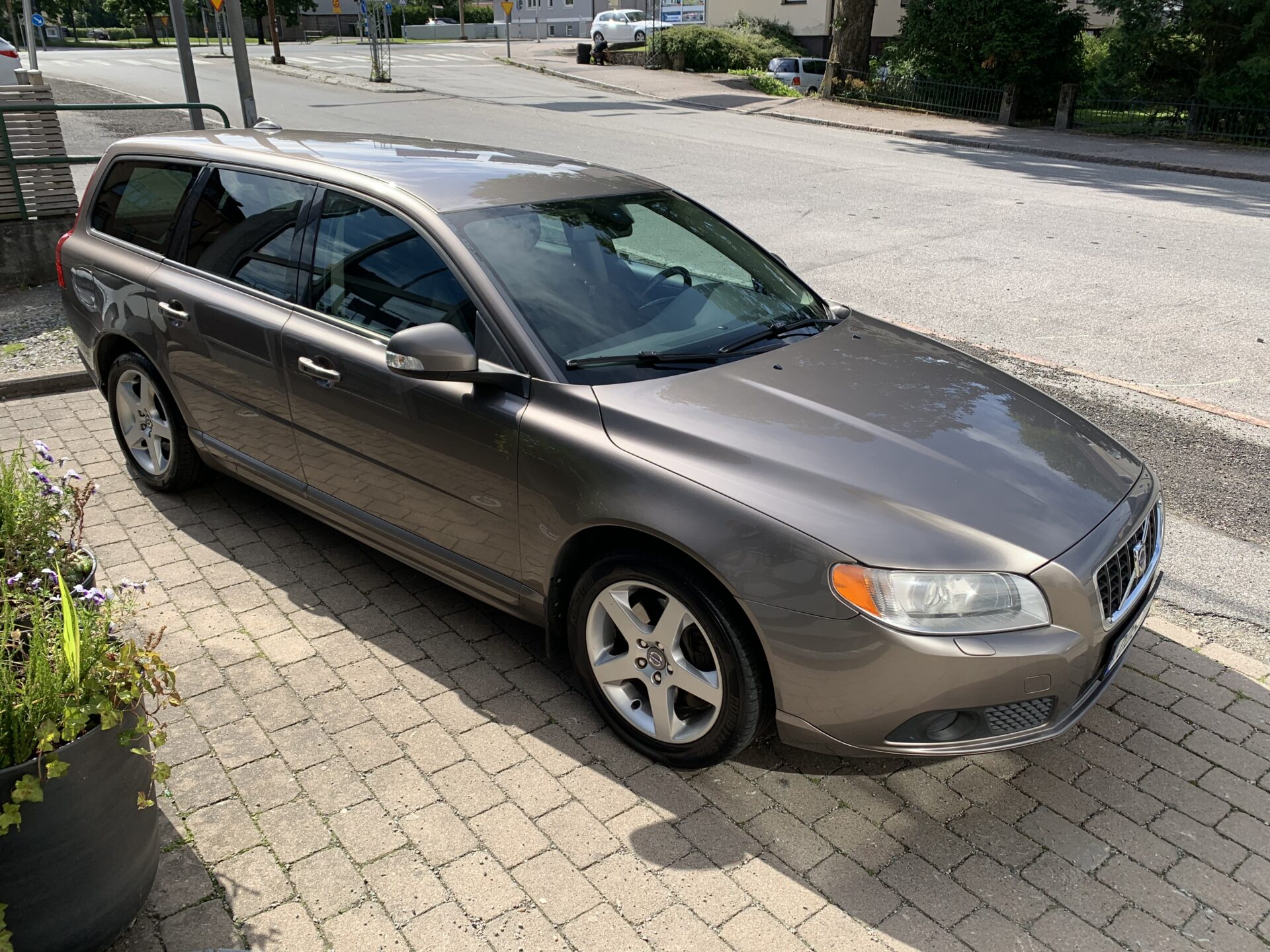 Volvo v70 iii